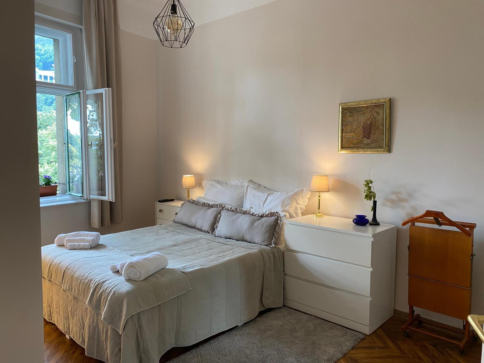 Major Apartman Budapest Esterno foto