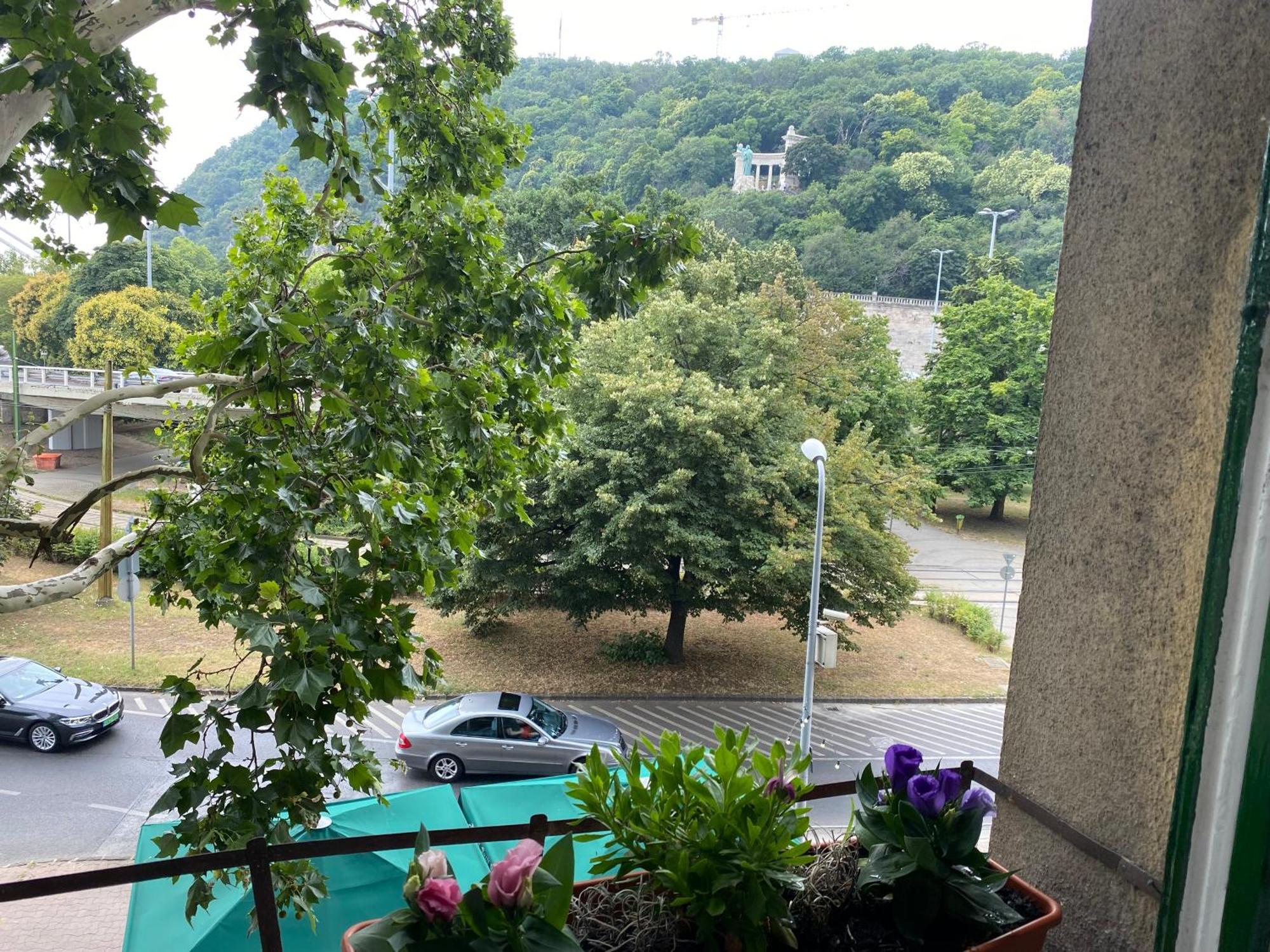 Major Apartman Budapest Esterno foto